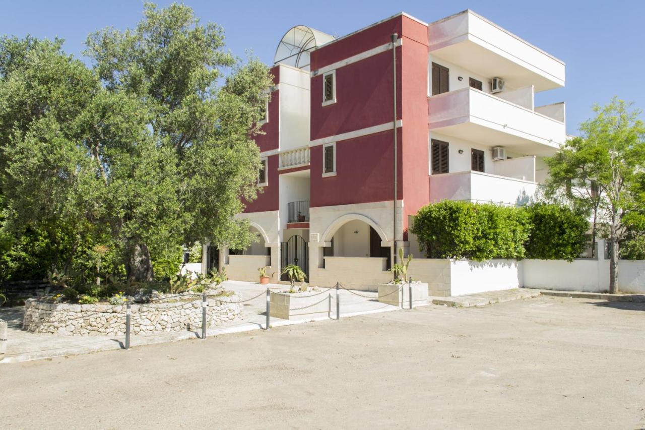 Residence Borgo Latino- Localo Torre dell'Orso Dış mekan fotoğraf