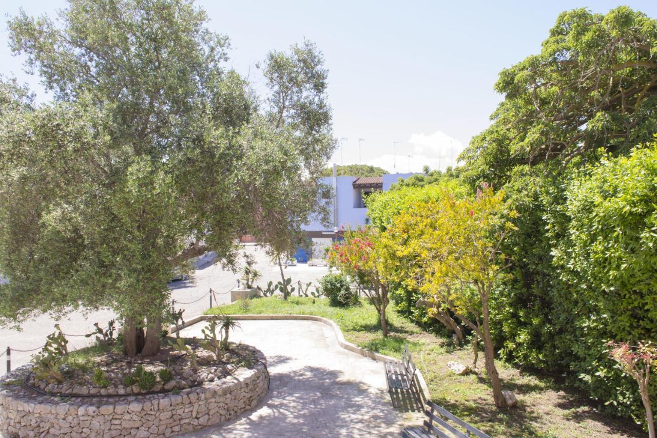 Residence Borgo Latino- Localo Torre dell'Orso Dış mekan fotoğraf